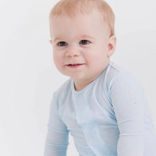 Load image into Gallery viewer, Pin Dot Blue Magnetic Footie