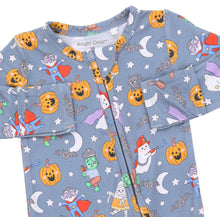 Load image into Gallery viewer, Angel Dear’s Blue Halloween Monster Dress Up 2 Way Zipper Footie wraps your little one in cozy comfort and spooky fun. The easy zipper makes dressing simple, while the playful monster print brings Halloween magic to every cuddle and giggle. Perfect for celebrating the season in style!
