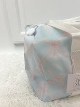 Load image into Gallery viewer, Mini Ballet Bow Duffel
