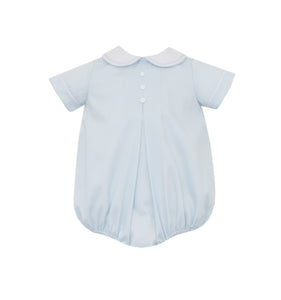 Dress your little man in style with the Harley Pique Boy's Bubble in Mint Blue from Anavini. Made from high-quality pique material, this classic piece features a charming peter pan collar with beautiful embroidery and button accents. Perfect for any occasion, this bubble will make your little one stand out with its timeless design and impeccable details.