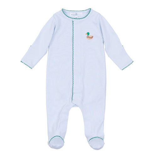 Soft and breathable, this light blue Pima cotton footie keeps your baby cozy while showcasing an adorable embroidered mini mallard. Ideal for little bird lovers, it combines comfort with charming detail, making it a perfect choice for everyday wear. Also available in pink.