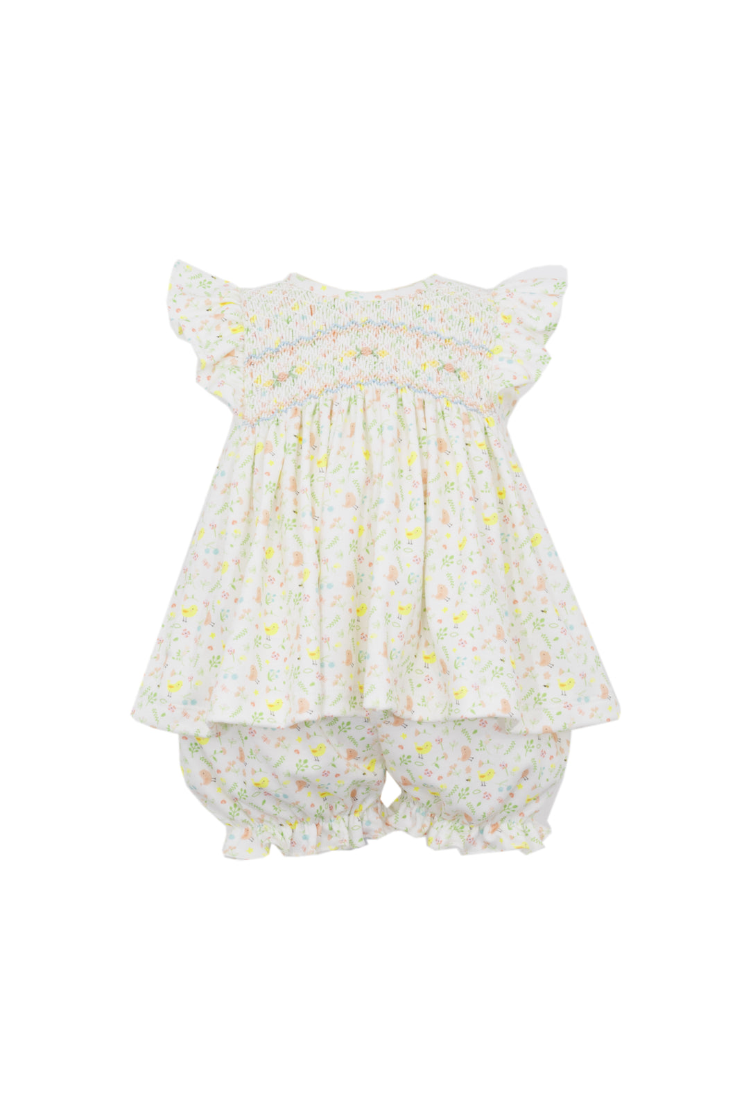 The Sweet Chicks Smocked Knit Bloomer Set from Petit Bebe is the perfect outfit for your little girl. Made from soft cotton knit fabric, this set features a smocked bodice and a beautiful floral design with playful chicks. It's both comfortable and adorable for your infant girl.