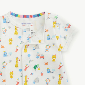 With a swift click of the signature magnets, this Seaside Sand Squad short sleeve romper opens and closes oh-so easily down the front. a must-have for when it's warm out, the softest organic cotton and thoughtful design give it the comfiest fit.
GOTS certified organic cotton: grown without pesticides &amp; free of harsh chemicals.
SewSafe™ magnetic closures down the front make for easy dressing &amp; changing.
easy care, machine wash.