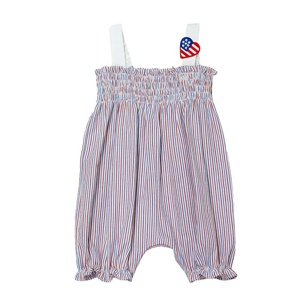 Celebrate your little one's love for the stars and stripes with our Infant Girls 4th of July Patriotic Donna Romper! Made from seersucker fabric in patriotic red, white, and blue, this romper features a smocked bodice and adorable heart US flag embellishment. Perfect for showing off her American pride!