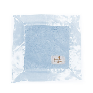 Perfect for cozy comfort wherever you are! This blanket is easy to pack for all your adventures, with the softness and texture your little snuggles is looking for. Your little one will love snuggling up with this portable blanket, feeling the gentle touch of the nibble fur and the silky-smooth satin edge binding. Ideal for adventures, bedtime or just a quiet moment, this blanket is sure to bring comfort and joy, no matter where you go. Let the snuggle travel with you!

