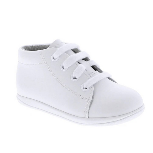 Custom Fit System – Removable, dual insoles in Medium and Wide provided for customized fitting.
Roomy Toe Box – Allows tiny toes room to breathe and splay naturally during walking, enhancing balance and reducing rubbing, friction, and moisture.
Arch Support – Shoe last and insole designed to provide proper arch support for developing feet.
High-quarter design provides maximum support and stability for first-walkers.
Firm Heel Counter – Provides stable lateral support for new and confident walkers alike, imp