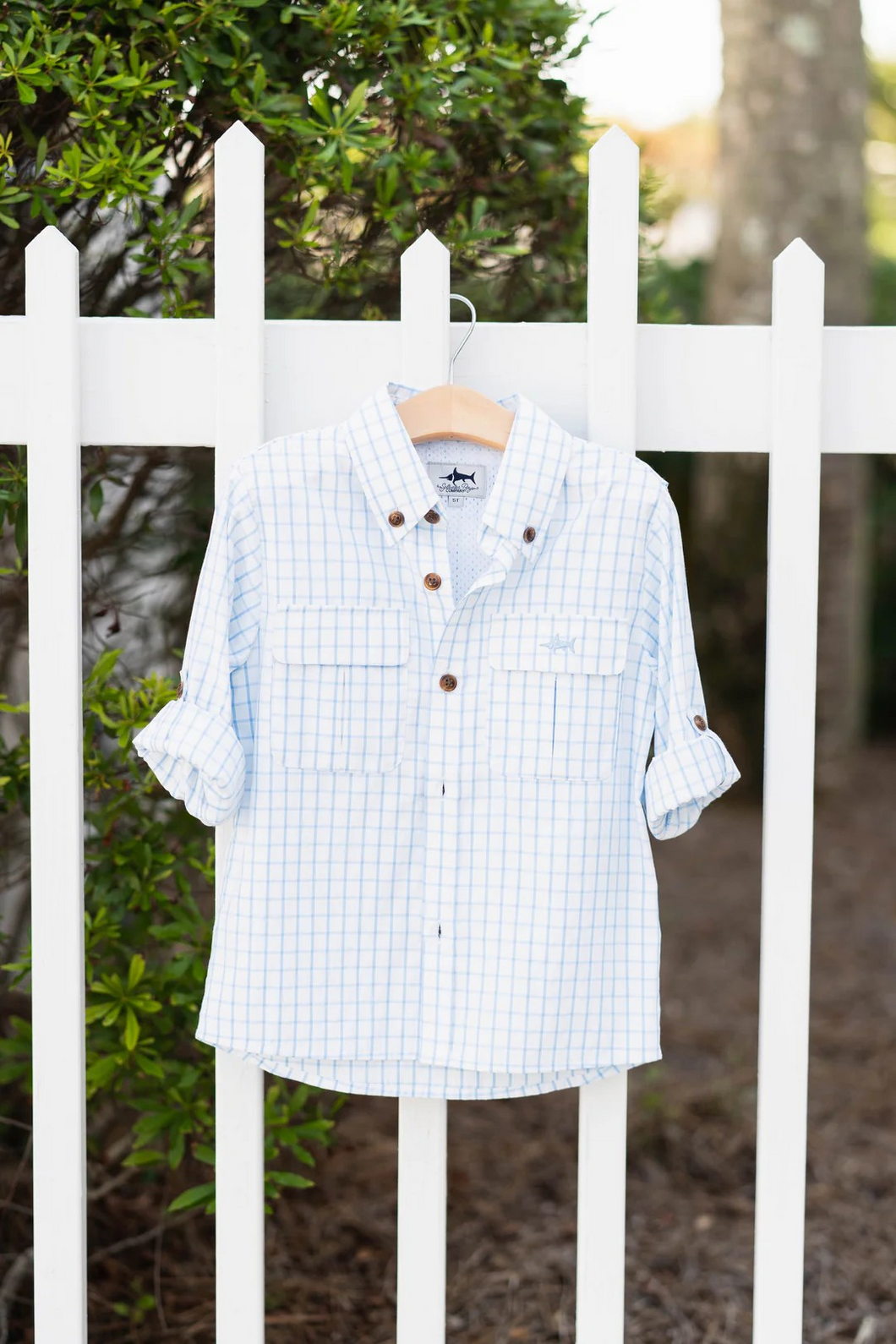 Double the fishing stories, double the fun! The Flagler Fishing Shirt is the ultimate combination of functionality and style for your little angler. Whether he's reeling in the big one or exploring the beach, this shirt keeps him cool, comfortable, and ready for action.

Vented mesh back for breathable comfort during every adventure.
Roll-up sleeves for sun protection or to cool off when the temperature rises.
Year-round versatility, perfect for everything from boat trips to backyard fun
