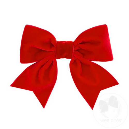 Sophistication at its finest! Our small king velvet bowtie has fancy cut tails for that special occasion look! These bows are sure to stay in her hair all day with our patented WeeStay™ no-slip hair clip.
Approximate Size: 5” x 3” (1.5” Ribbon)
Approximate Size: 5” x 3” (1.5” Ribbon)