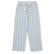 Load image into Gallery viewer, Designed for comfort and style, the Beckett Boys&#39; Lounge Pant features a timeless mallard duck print that adds a playful touch to any outfit. Perfect for lounging or casual adventures, these pants ensure all-day ease with a soft fabric that moves with your child. Elevate your little one’s wardrobe with this charming and cozy essential from Lila &amp; Hayes.
