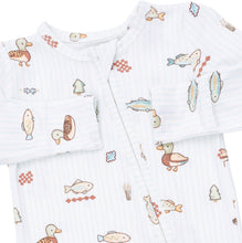 Load image into Gallery viewer, Angel Dear’s Lake Cuties 2 Way Zipper Footie wraps your little one in cozy comfort and playful charm. Adorned with adorable lake animals and vibrant stripes, it’s perfect for adventurous infants, blending warmth and style for every outdoor family moment.
