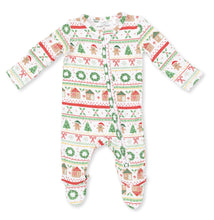 Load image into Gallery viewer, Angel Dear’s Gingerbread Fair Isle Green footie brings joyful holiday spirit in soft, cozy fabric. The two-way zipper ensures easy changes, while the convertible design grows with your baby, offering comfort and festive charm throughout the season. Perfect for memorable Christmas moments!

