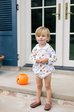 Load image into Gallery viewer, Celebrate Halloween in enchanting style with the Blue Casper Bubble by The Proper Peony! This charming infant romper, boasting a whimsical blue print and a crisp white Peter Pan collar, makes every spooky moment irresistibly adorable. Ready for magical memories?
