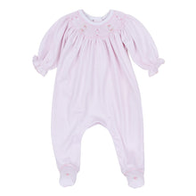 Load image into Gallery viewer, Sweet, classic, and made for everyday comfort, the Magnolia Baby Anna Bishop Footie - Pink is a timeless essential for your little one. Crafted from 100% Peruvian Pima cotton, it offers exceptional softness and breathability for delicate skin.
