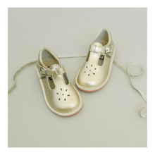 Load image into Gallery viewer, Girls Joy Mary Jane Shoe in Gold

