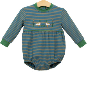 Dress your little one in charming comfort with the Infant Boys Mallard Embroidered Bubble from Trotter Street Kids. This long-sleeve bubble romper features delicate embroidered mallard ducks and classic stripes, combining playful style with cozy coverage.