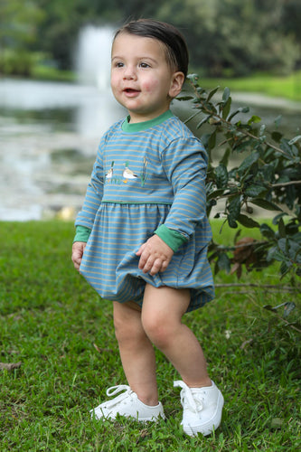 Dress your little one in charming comfort with the Infant Boys Mallard Embroidered Bubble from Trotter Street Kids. This long-sleeve bubble romper features delicate embroidered mallard ducks and classic stripes, combining playful style with cozy coverage.