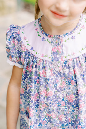 We adore this sophisticated dress in our all-new Prairie cottage-inspired print. Jovial and very classic! Matching little sister bubble available in 6m-24m.

Model is wearing 3t
Wash on cold
Pair with our white or pink knit sweater 