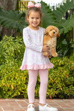 Load image into Gallery viewer, Dress your little one in the adorable Puppy Pals Ruffle Pants Set from Trotter Street Kids. Featuring charming puppy and dog house prints paired with soft pink leggings, this set combines playful style with comfortable wear. Perfect for everyday adventures, it keeps your child cozy while adding a touch of fun to their wardrobe.
