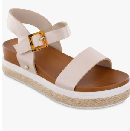 Experience effortless style with MIA Girls Jenise Sandal in Champagne. These beautiful and stylish sandals are perfect for girls and tweens, and pair perfectly with our classic dresses and outfits. Add a touch of elegance and charm to any outfit with these must-have sandals!