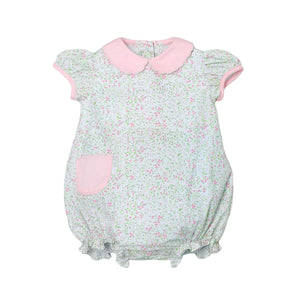 Transform your little one into a picture-perfect princess with the Infant Girls Louisa Floral Bubble from Zuccini Kids. Delicate floral pattern, scalloped pink collar, and cute pink pocket and sleeve details make this bubble a timeless and adorable look for the season. Make it a part of your little girl's wardrobe today!