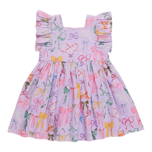 Effortlessly chic and stunning, our Girls Elsie Dress in Lavender Watercolor Bows from Pink Chicken will make your little one stand out in any crowd. The delicate flutter sleeves and charming mix of bows add a touch of elegance to the playful a-line silhouette. Perfect for any occasion, this dress will be a favorite in her wardrobe.