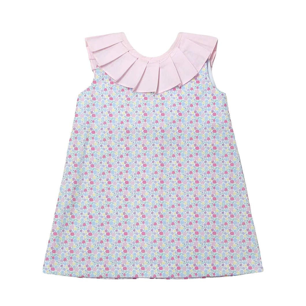 Introduce your little one to spring fashion with our Spring Floral Cassie Dress! Featuring a charming floral print and a delicate pleat-folded collar with a sweet pink back bow, this dress is the perfect blend of classic and adorable. Dress them up for any occasion with this lovely piece from Zuccini Kids.