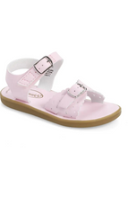 Load image into Gallery viewer, Immerse your little girl in comfort and style with Footmates Ariel Sandals. Perfect for any summer occasion, these classic sandals come in a variety of fun colors. Give your child the gift of comfort and style with Footmates Ariel Sandals!
