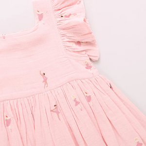 First Position! Tiny dancers effortlessly pirouette, leap and arabesque across a super soft, ballet-pink, 100% cotton double cloth gauze on our Girl Elsie Dress in Ballerina Embroidery. This flock favorite shape features delicate details including a flattering square neckline, fluttery ruffled sleeves, a swingy full skirt and a sparkly glitter button back closure.&nbsp;