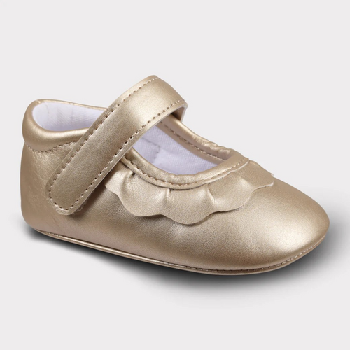 An adorable pair of shoes for the little one - the Amina Crib is simple to style and easy to get on!

• Soft PU Upper
• Canvas Lining
• Hook and Loop Closure
• Canvas Cushion Footbed
• Soft PU Outsole