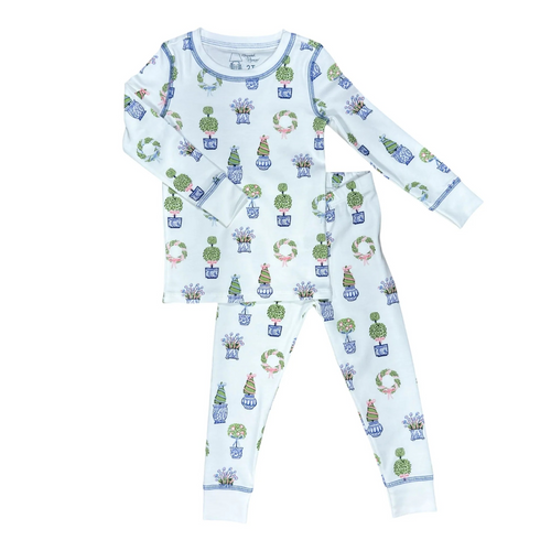   The Spring Topiaries 2-Piece Pajama blends elegance and playful charm, ideal for everyday adventures, imaginative play, and joyful occasions.  

Classic and charming style.
Perfect for playtime, parties, and special moments.