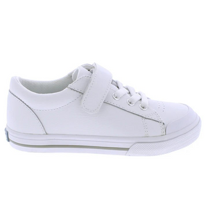 Footmates Reese White Leather Sneaker- Leather blucher oxford vulcanized sneaker featuring hook-and-loop closure and decorative elasticized false-laces.
Custom Fit System – Removable,&nbsp;dual&nbsp;insoles in Medium and Wide provided for customized fitting.
Roomy Toe Box – Allows tiny toes room to breathe and splay naturally during walking, enhancing balance and reducing rubbing, friction, and moisture.
Arch Support – Shoe last and insole designed to provide proper arch support for developing feet.
Firm He