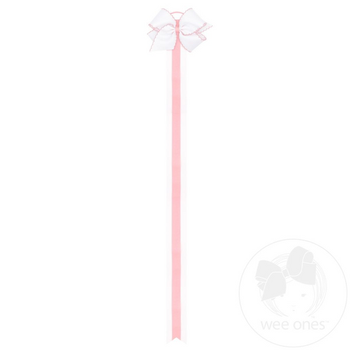 Organize her hair bows with this grosgrain hair bow holder, complete with a wearable King hair Bow with moonstitch edge. Decorate her room and keep her favorite bows close at hand in a fun and playful way. Perfect for any little girl's room!