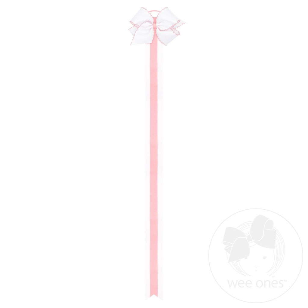 Organize her hair bows with this grosgrain hair bow holder, complete with a wearable King hair Bow with moonstitch edge. Decorate her room and keep her favorite bows close at hand in a fun and playful way. Perfect for any little girl's room!