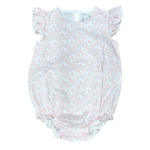 The Pink Scallop Girls Sleeveless Classic Bubble combines elegance and playful charm, making it&nbsp;ideal for everyday adventures, imaginative play, and joyful occasions. &nbsp;

Classic and charming style.
Perfect for playtime, parties, and special moments.
Pima Cotton