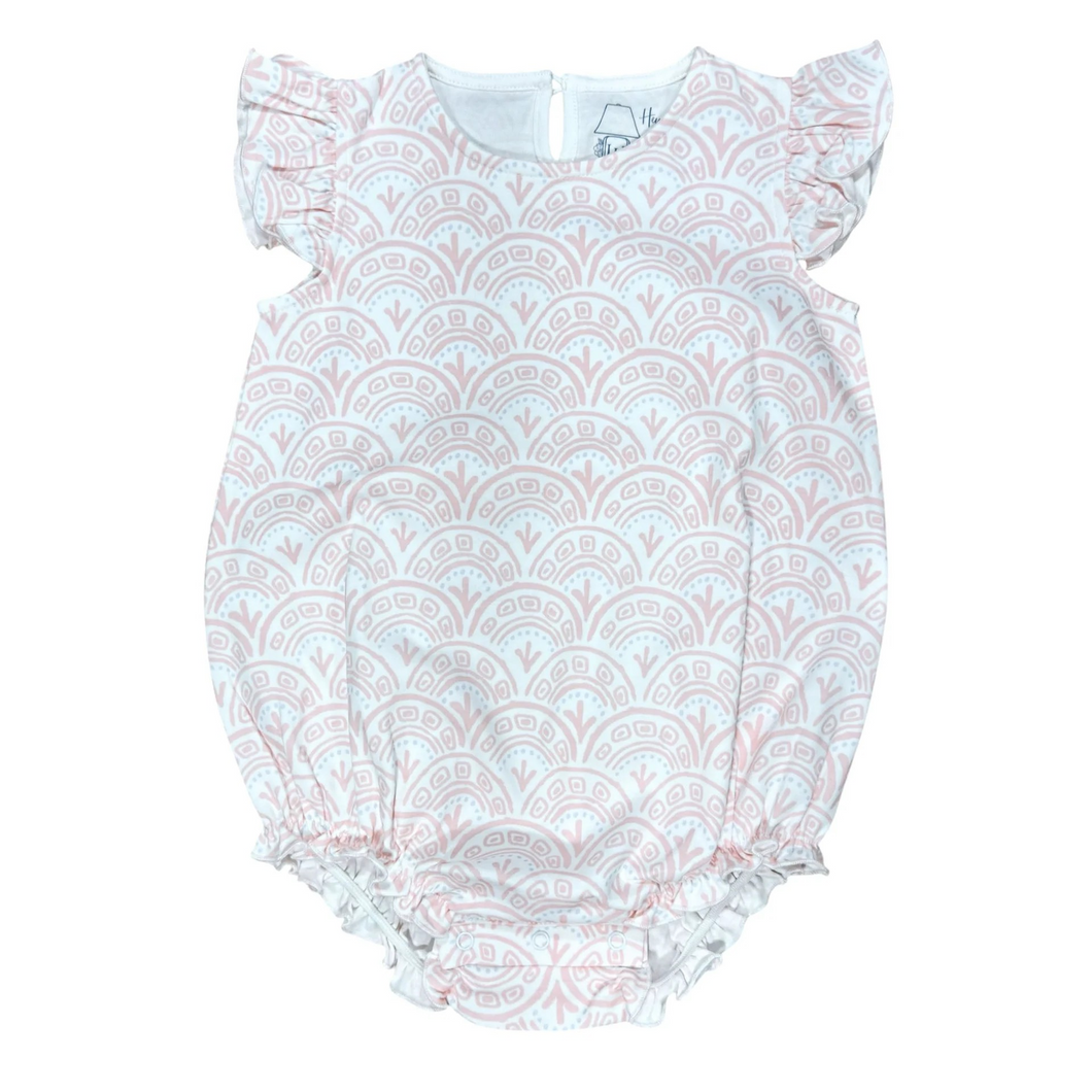 The Pink Scallop Girls Sleeveless Classic Bubble combines elegance and playful charm, making it ideal for everyday adventures, imaginative play, and joyful occasions.  

Classic and charming style.
Perfect for playtime, parties, and special moments.
Pima Cotton