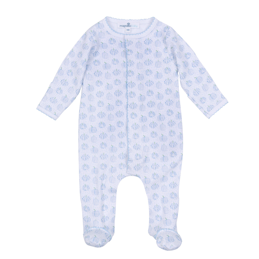 Dress your little one in cozy comfort with the Precious Pumpkins Zipper Footie from Magnolia Baby. Featuring a charming blue and white pumpkin print, this footie is perfect for infant boys. The convenient zipper makes dressing quick and easy, while the soft fabric keeps your baby warm and comfortable all day and night. Ideal for everyday wear or special fall occasions, this footie combines adorable style with practical design.