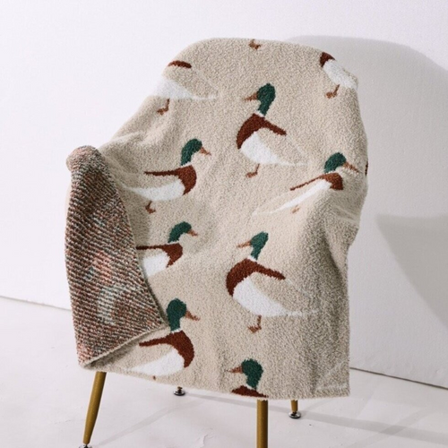 Wrap your little one in cozy comfort with the Simple Mallard Chenille Blanket from Velvet Fawn. Made from soft, thick chenille, this blanket offers warmth and gentle touch, while the charming large mallard print adds a playful, nature-inspired touch. Perfect for snuggling, naptime, or stroller rides, it’s an ideal companion for your little duckling’s everyday adventures.