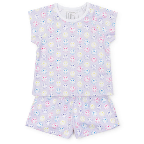 Transform bedtime into a fun and playful experience with our Preppy Smiles Shorts Set Pajamas for tween girls! Made from a soft purple material, these pajamas feature cool smiley faces and are perfect for a comfortable night's sleep. From the trusted brand Lila & Hayes.