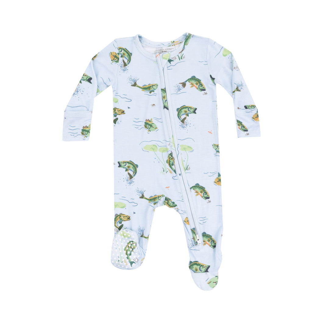 Wrap your infant boy in ultimate comfort with the Angel Dear Infant Boys Bass Fish 2 Way Zipper Footie. Made with bamboo material and featuring an adorable bass fish print, this footie is sure to be a favorite. The 2-way zipper makes dressing and diaper changes a breeze. Get ready for the cutest fisherman in town!