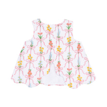 Load image into Gallery viewer, Indulge your little one in the softness of Angel Dear&#39;s Ribbon Bouquet Scallop Open Back Bloomer Set. Made from gentle muslin, this set features a darling bouquet and ribbon design with a sweet scallop back. Complete the look with the matching bloomers!
