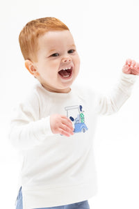 The Boys Golf Cart Embroidered Sweatshirt from Angel Dear is a hole in one for any young golf enthusiast. Crafted in a soft ivory fabric, it features a detailed embroidered classic golf cart on the front, combining comfort and timeless style. Perfect for keeping him cool and classic all fall and winter, this sweatshirt is ideal for days out on the course or casual wear.
