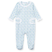 Load image into Gallery viewer, Introducing the Hampton Blooms Ava Romper a must-have for your little one&#39;s loungewear and sleepwear collection. With its beautiful Lila &amp; Hayes design, delicate ruffled detailing on the front, and comfy long sleeves, this set is perfect for infant girls. Give your child the gift of comfort and style with this charming pajama romper
