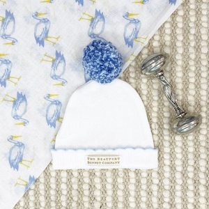 The most precious hat in all the lands is here! Who needs the hat the hospital gives you when you have this sweet knit hat to keep baby warm. This is a must have for your newest bundle of joy! Sizing is 0-3m.